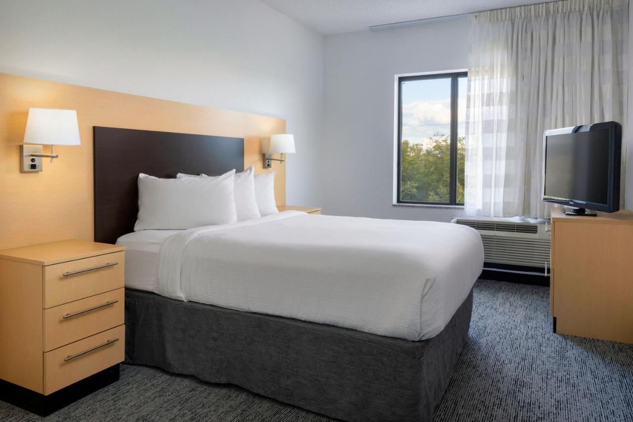 Towneplace Suites By Marriott York Εξωτερικό φωτογραφία