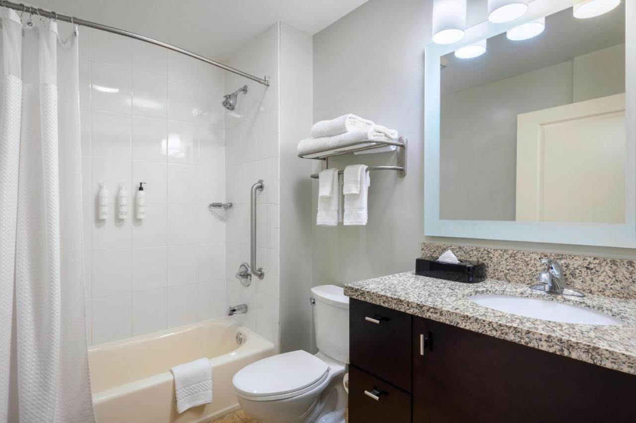 Towneplace Suites By Marriott York Εξωτερικό φωτογραφία