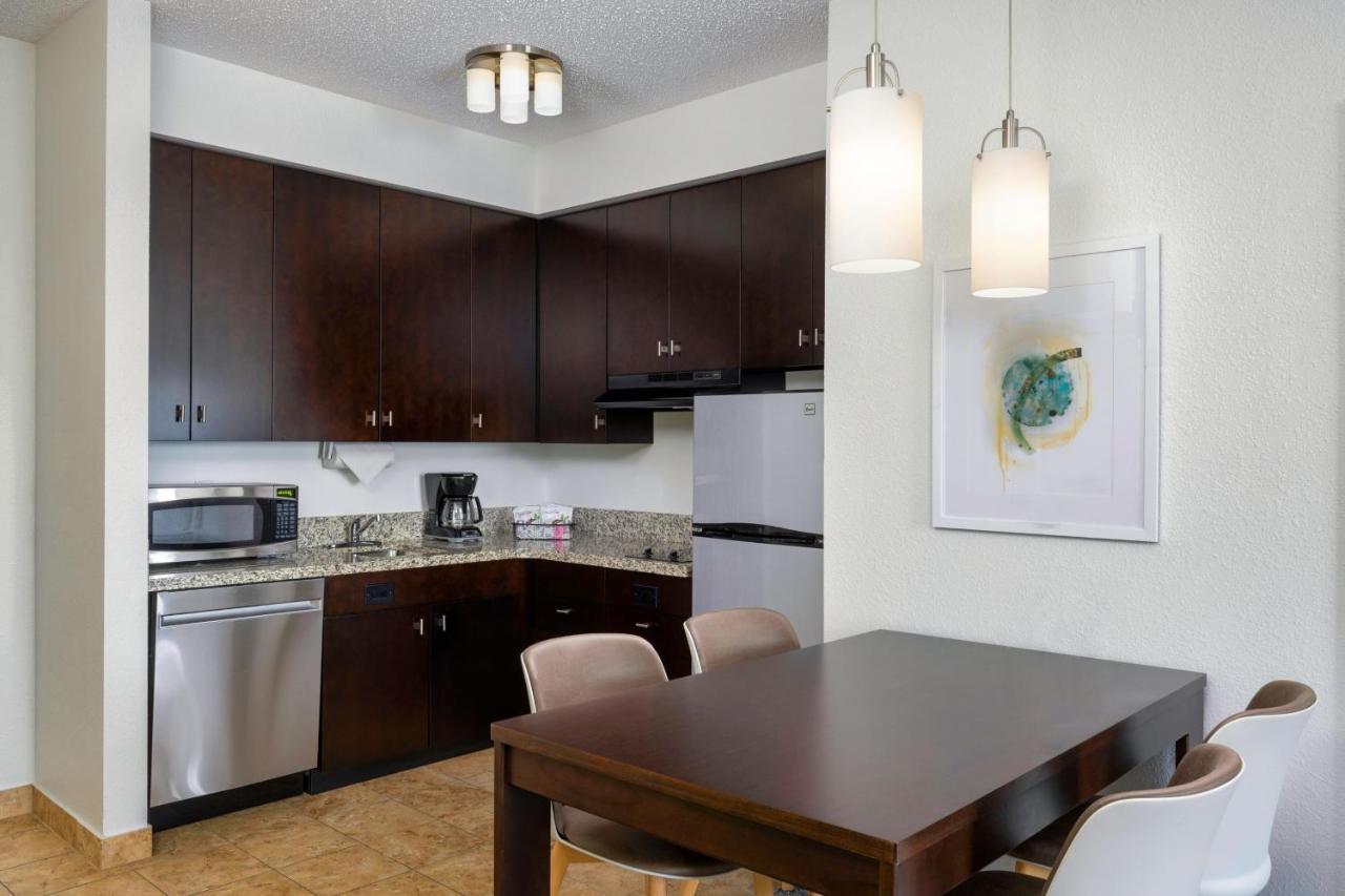 Towneplace Suites By Marriott York Εξωτερικό φωτογραφία